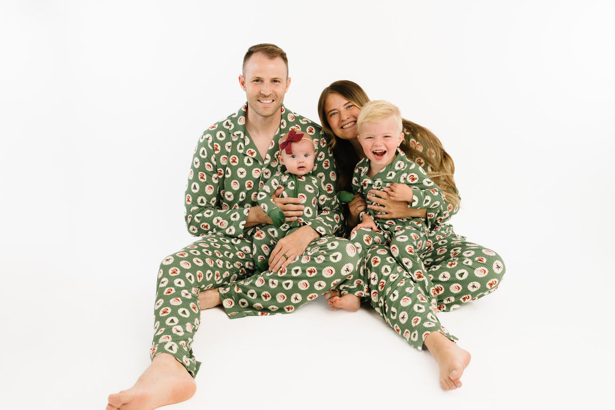 Holiday Heirloom Men's Pajamas
